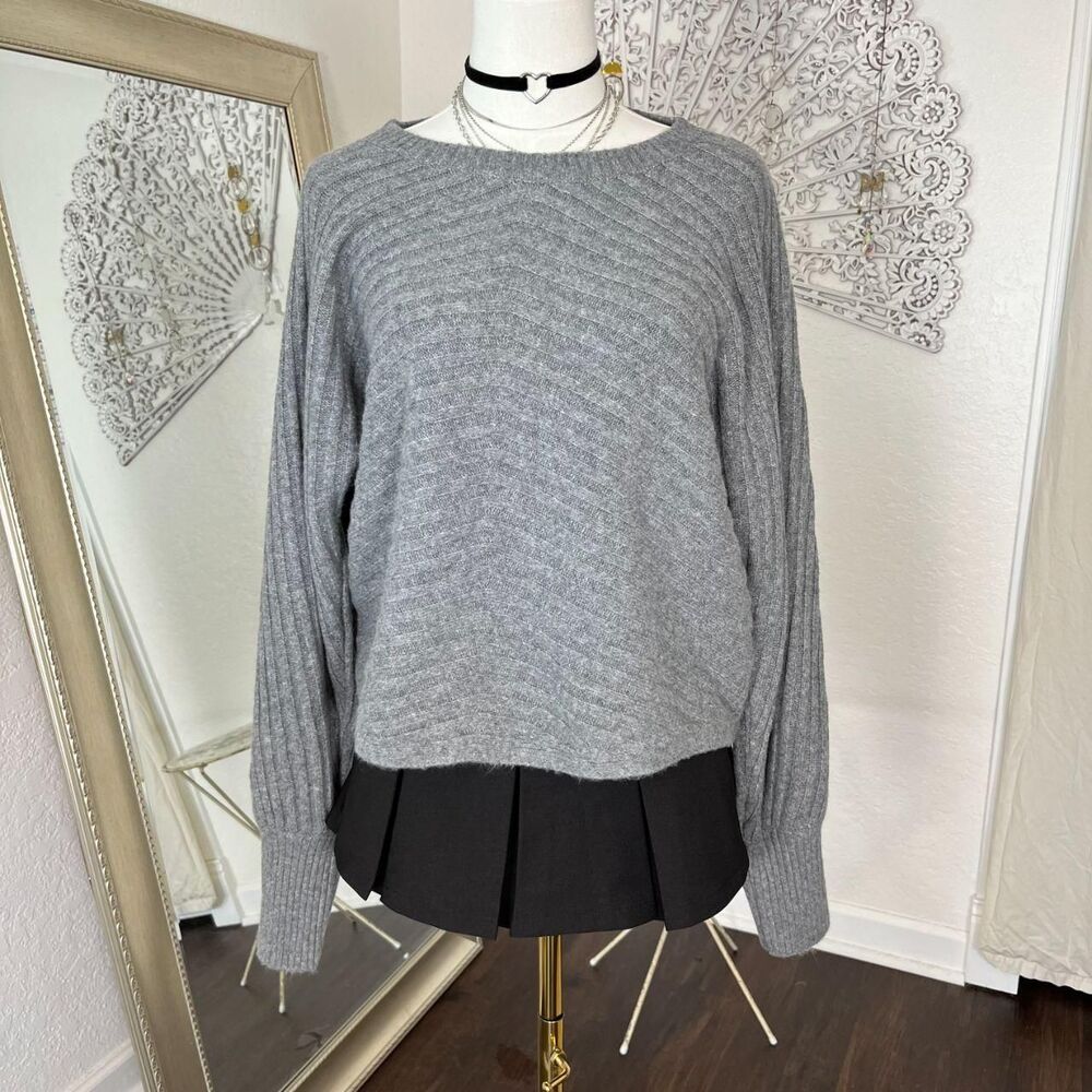 Chunky Boxy Soft Grey Oversized Bat Sleeve Sweater Pink Rose NWT XL